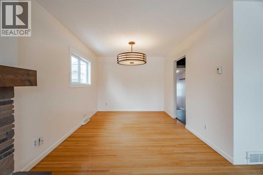 3335 Boulton Road Nw, Calgary, Alberta  T2L 1M2 - Photo 7 - A2277365