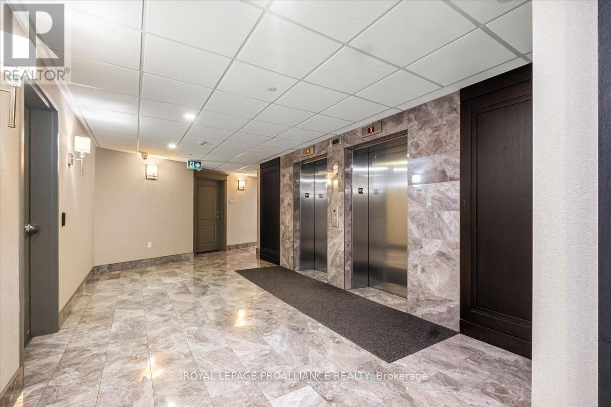 239 - 125 Shoreview Place, Hamilton, Ontario  L8E 0K3 - Photo 5 - X12674418