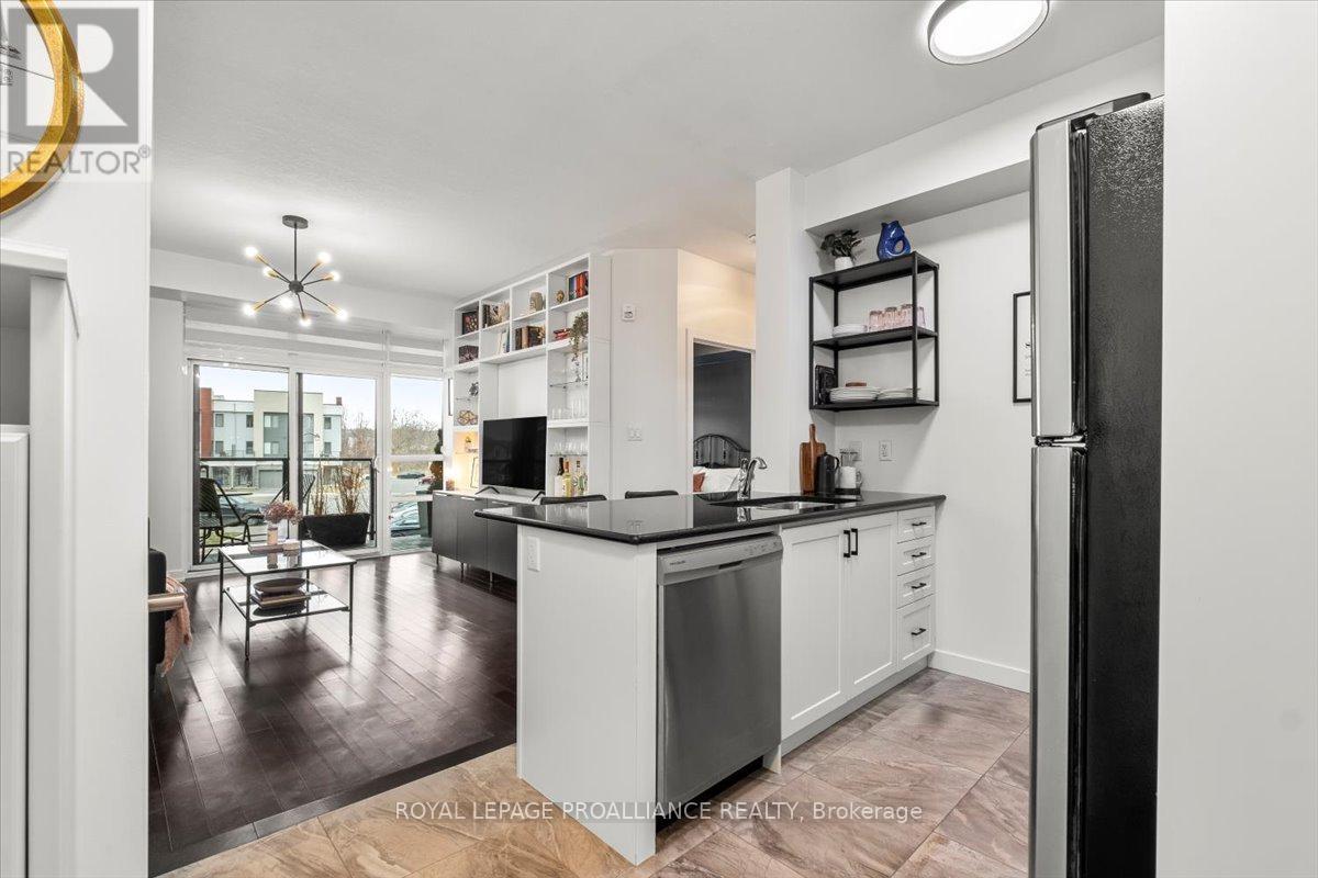 239 - 125 Shoreview Place, Hamilton, Ontario  L8E 0K3 - Photo 7 - X12674418