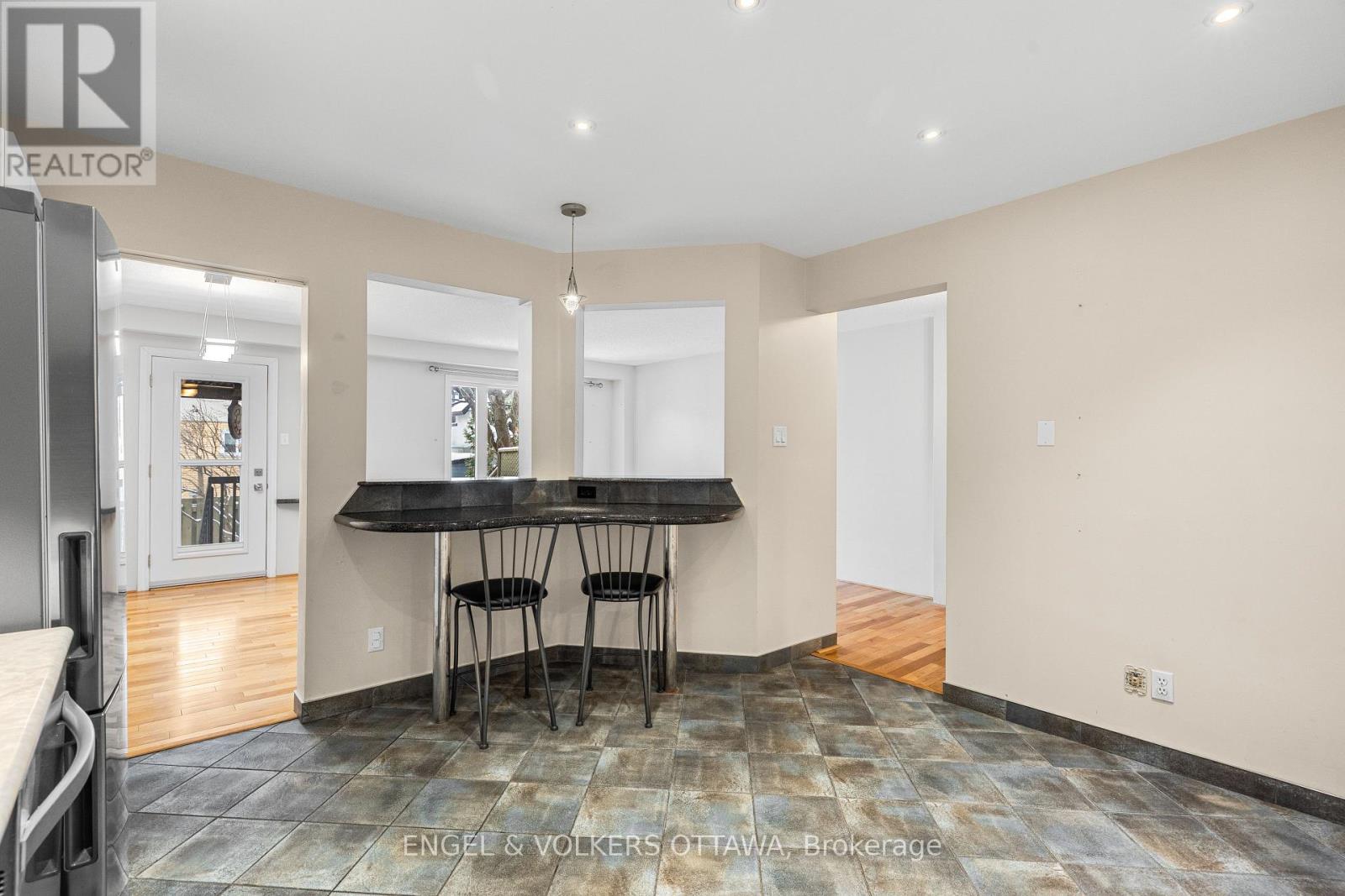 1321 Morley Boulevard, Ottawa, Ontario  K2C 1R1 - Photo 9 - X12674416