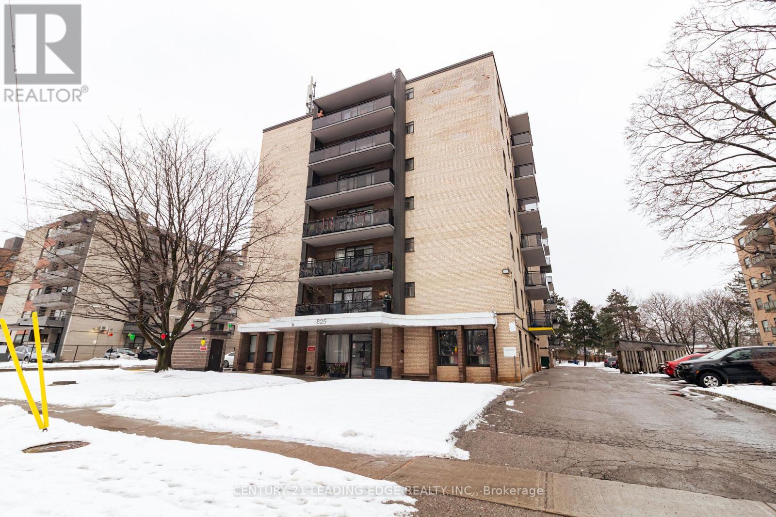 709 - 825 KENNEDY ROAD, Toronto, Ontario