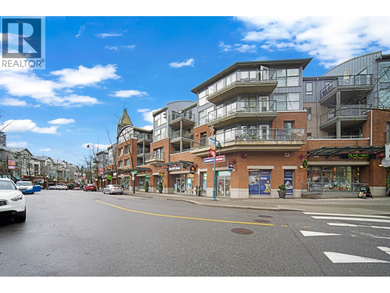 321 225 NEWPORT DRIVE, Port Moody, British Columbia