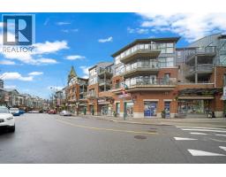 321 225 NEWPORT DRIVE, Port Moody, British Columbia