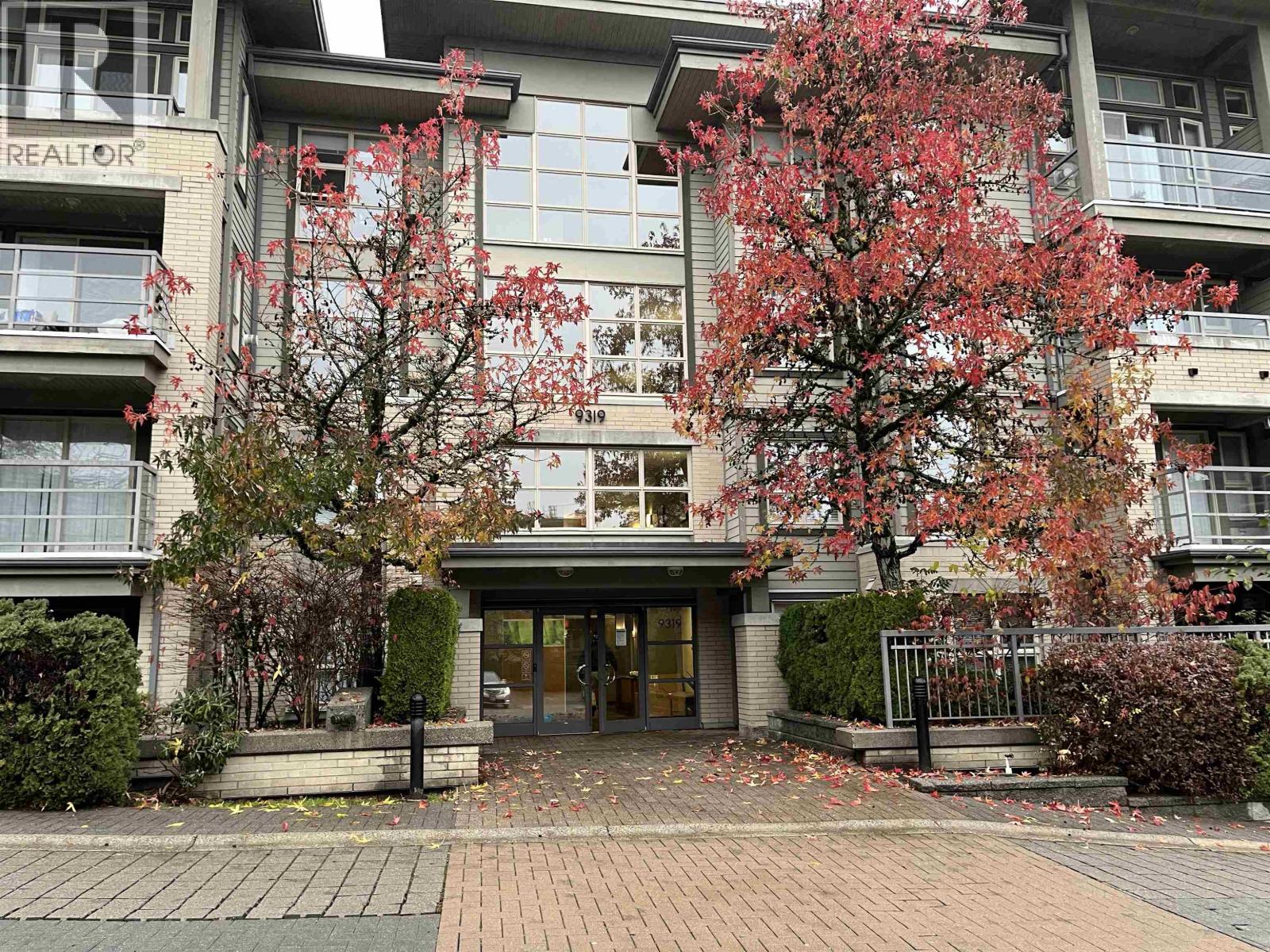 409 9319 UNIVERSITY CRESCENT, Burnaby, British Columbia