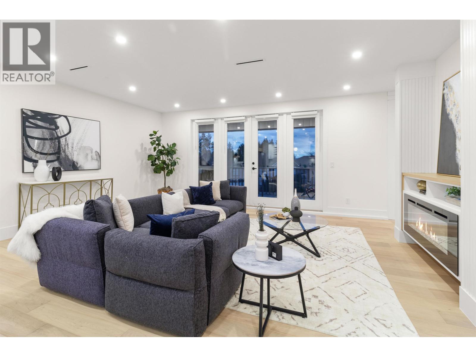 970 Laurel Court, Coquitlam, British Columbia V3C 5M1 - Photo 8 - R3077207