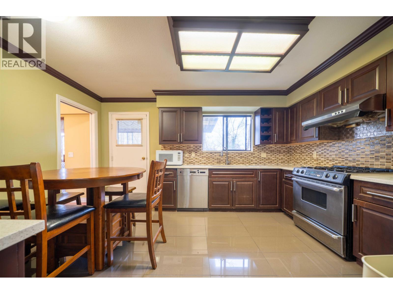 10720 Argentia Drive, Richmond, British Columbia  V7E 4K5 - Photo 3 - R3077229