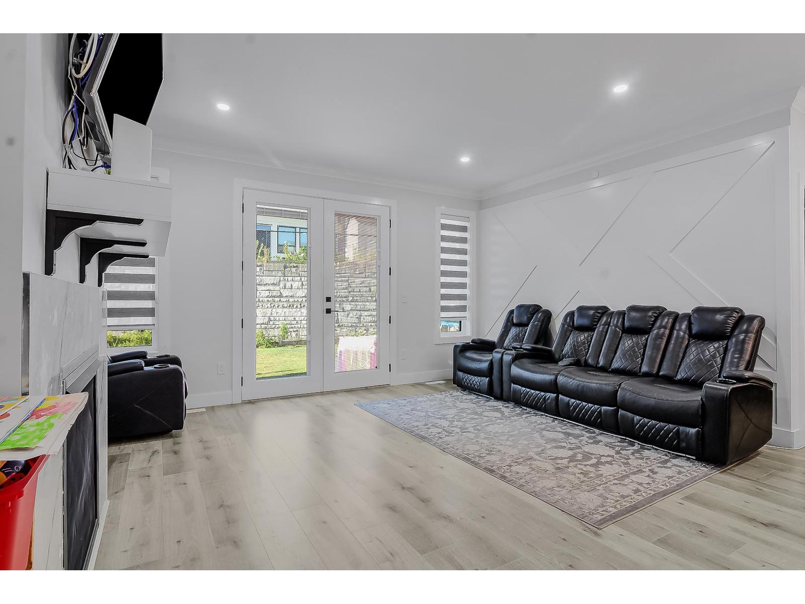 33967 Barker Court, Mission, British Columbia  V2V 6B2 - Photo 13 - R3077245