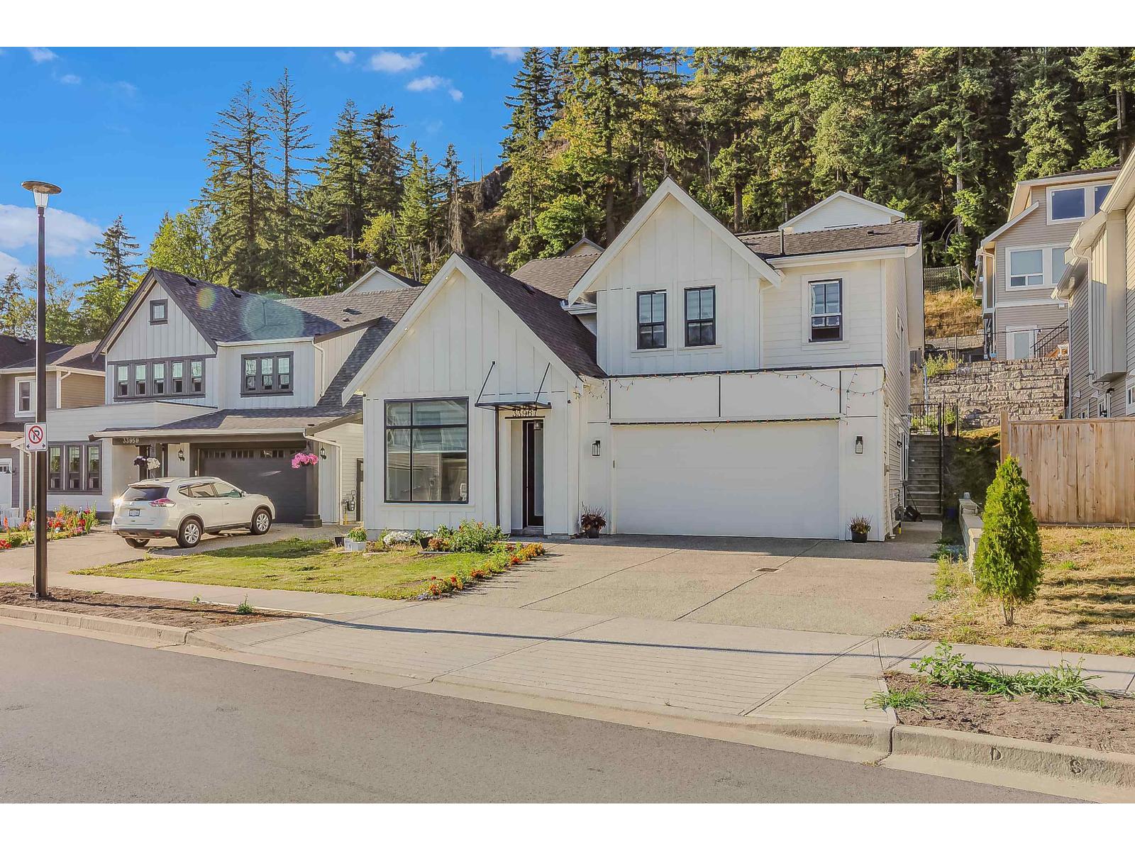 33967 Barker Court, Mission, British Columbia  V2V 6B2 - Photo 4 - R3077245