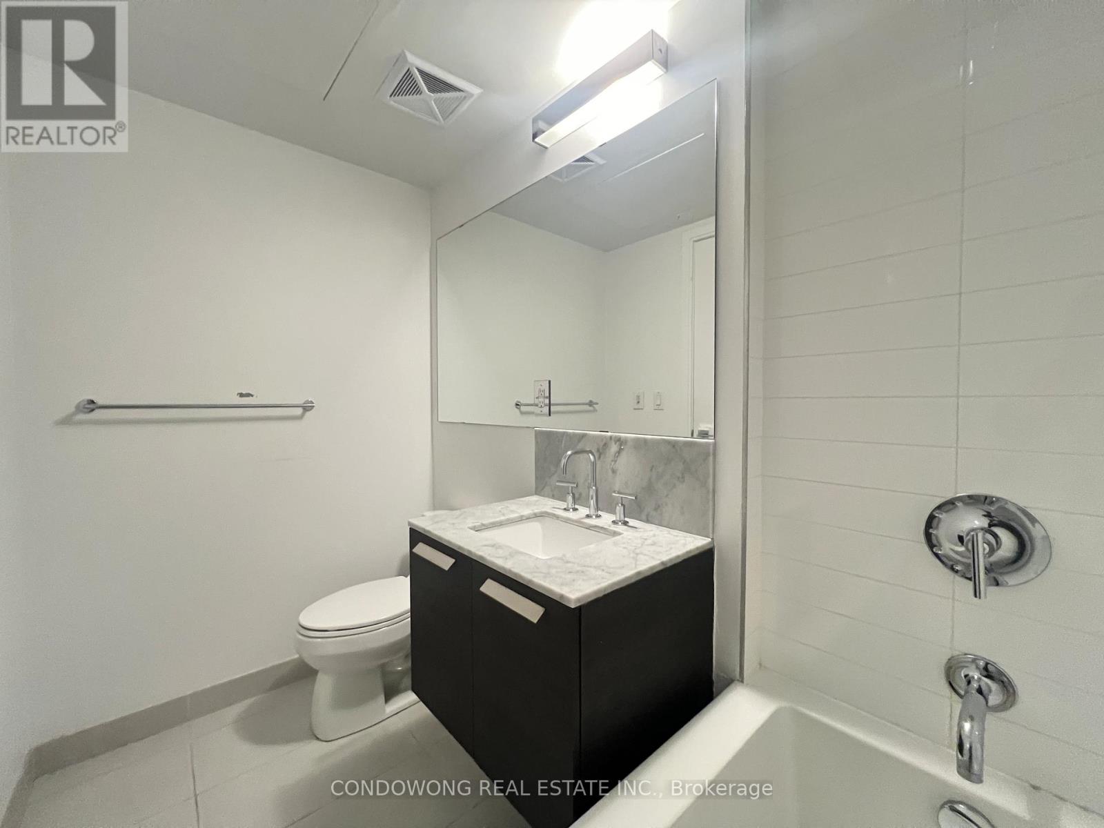 4301 - 42 Charles Street E, Toronto, Ontario  M4Y 0B7 - Photo 15 - C12674400