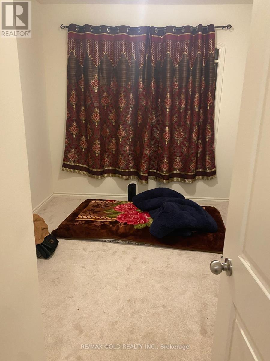 1222 Rexton Drive, Oshawa, Ontario  L1H 8L7 - Photo 5 - E12674412