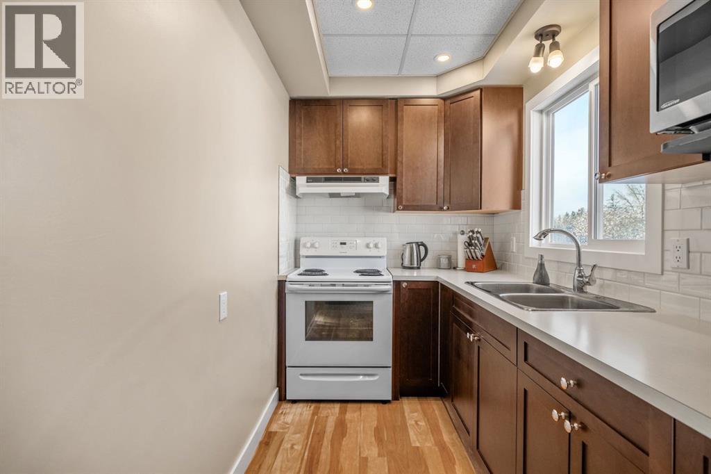 2628 Oakmoor Drive Sw, Calgary, Alberta  T2V 4E7 - Photo 10 - A2272711