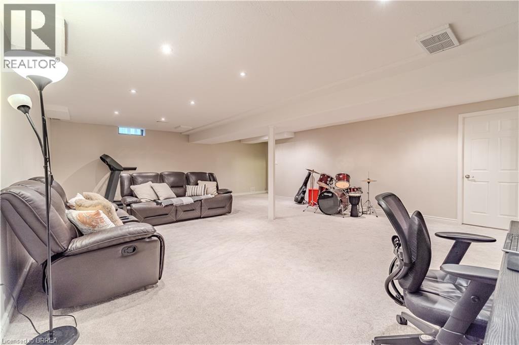 11 Irongate Drive, Paris, Ontario  N3L 4G4 - Photo 24 - 40786013