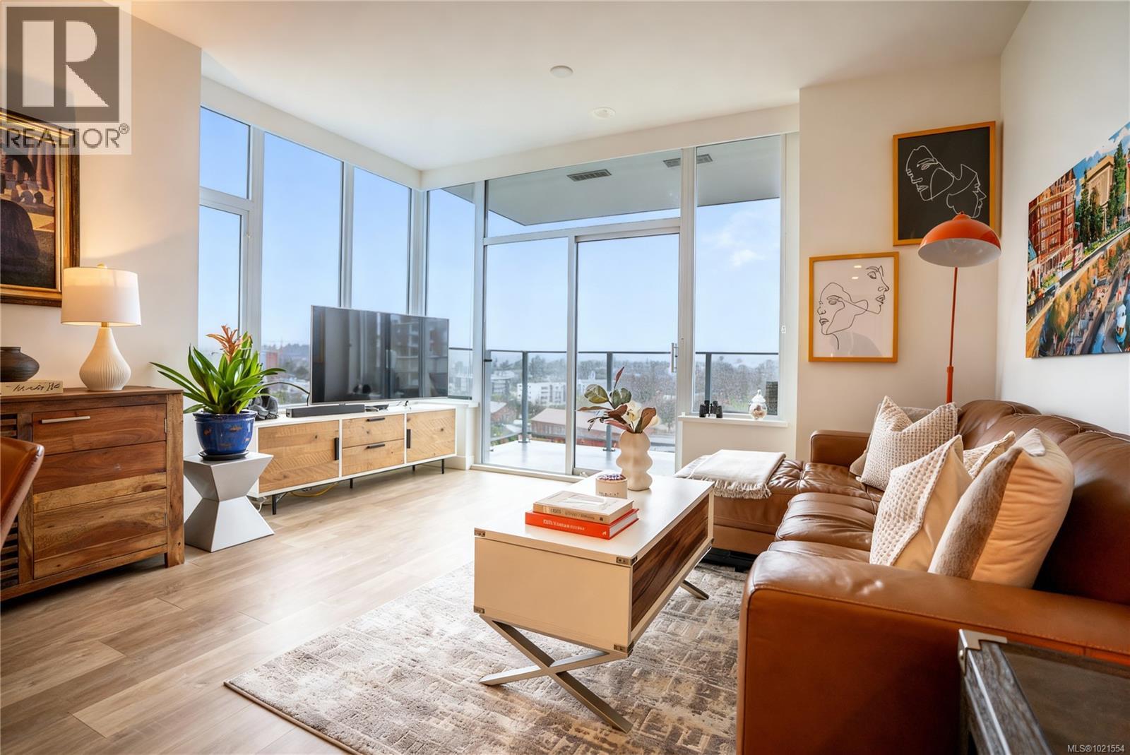 804 60 Saghalie Rd, Victoria, British Columbia  V9A 0H1 - Photo 2 - 1021554