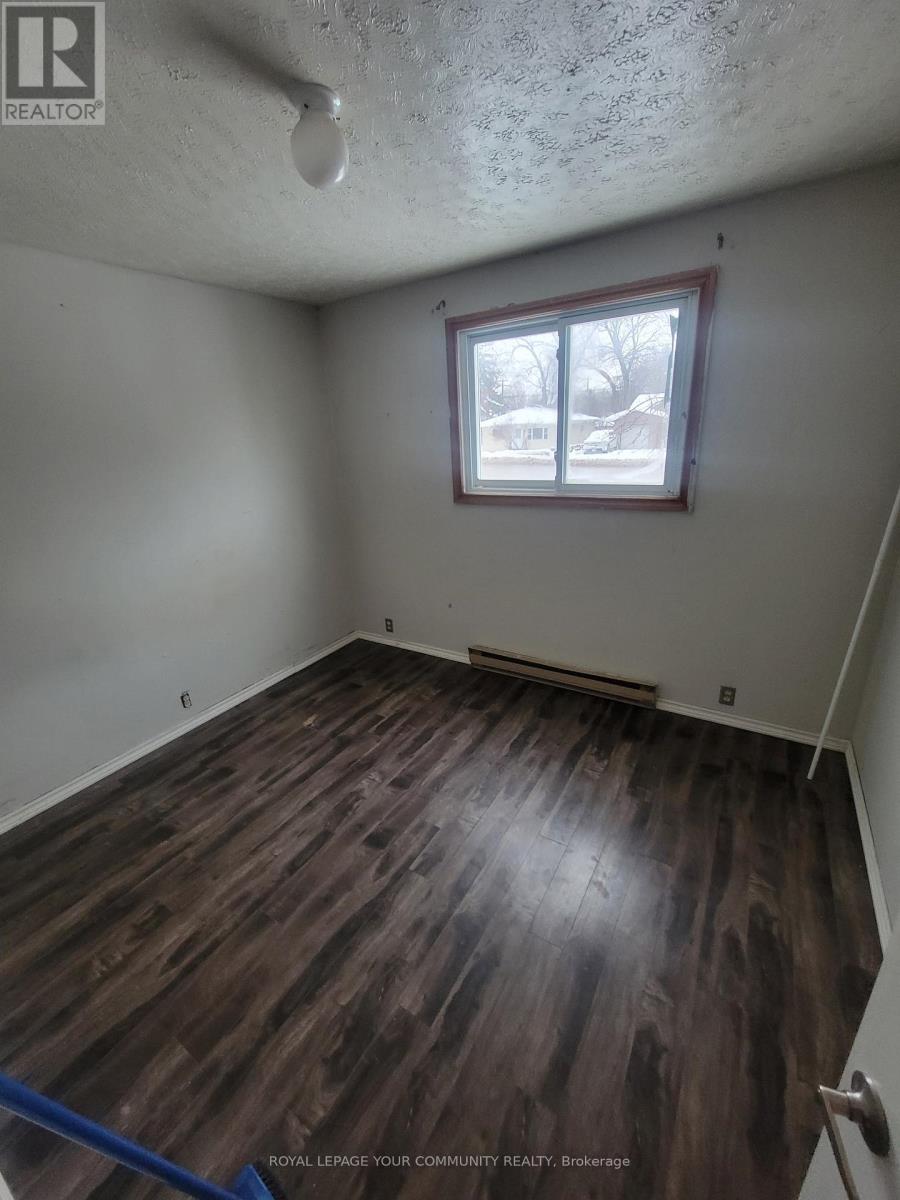 381 The Queensway Street S, Georgina, Ontario  L4P 2C4 - Photo 6 - N12645796