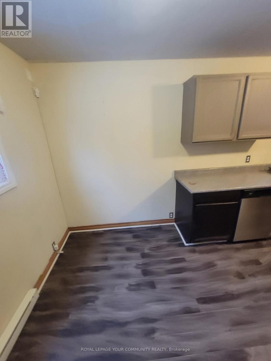 381 The Queensway Street S, Georgina, Ontario  L4P 2C4 - Photo 9 - N12645796