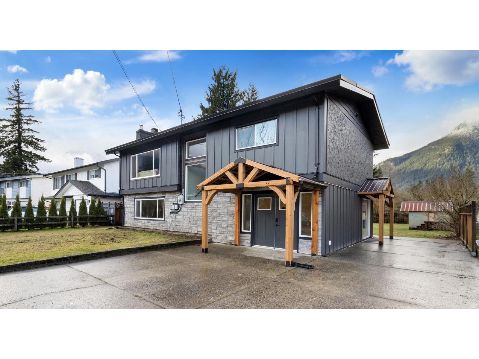 354 3RD AVENUE|Hope, Hope, British Columbia