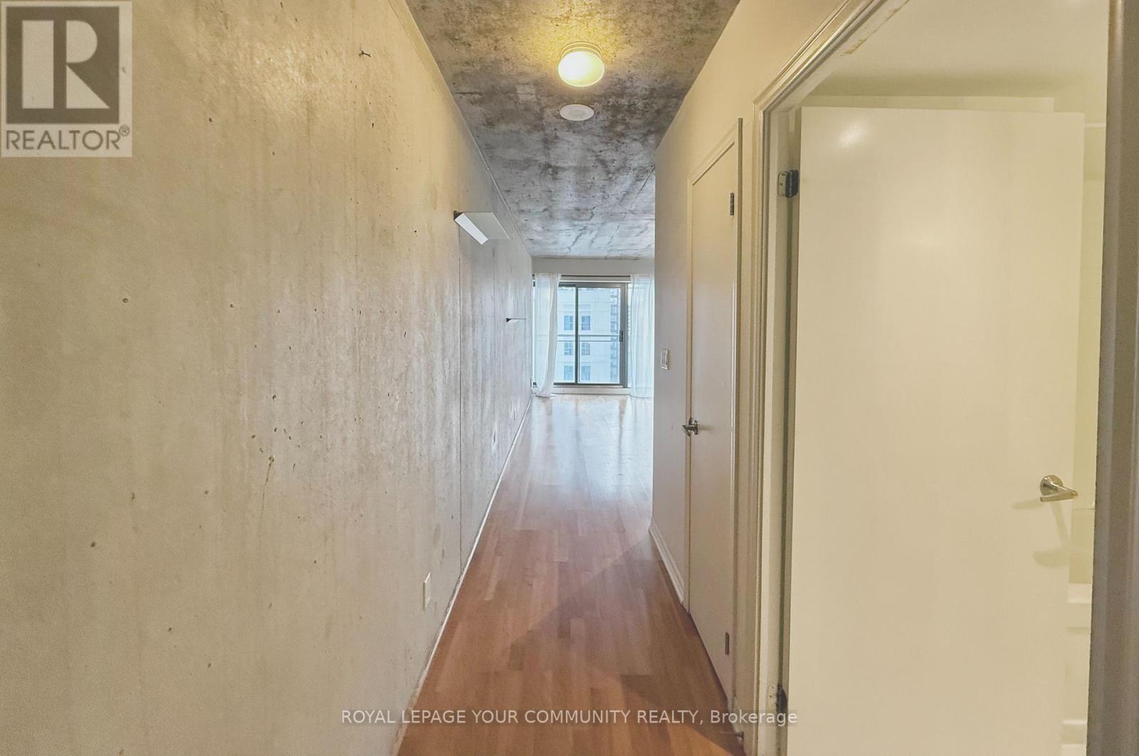 1305 - 22 Wellesley Street, Toronto (Church-Yonge Corridor), Ontario  M4Y 1G3 - Photo 1 - C12674444