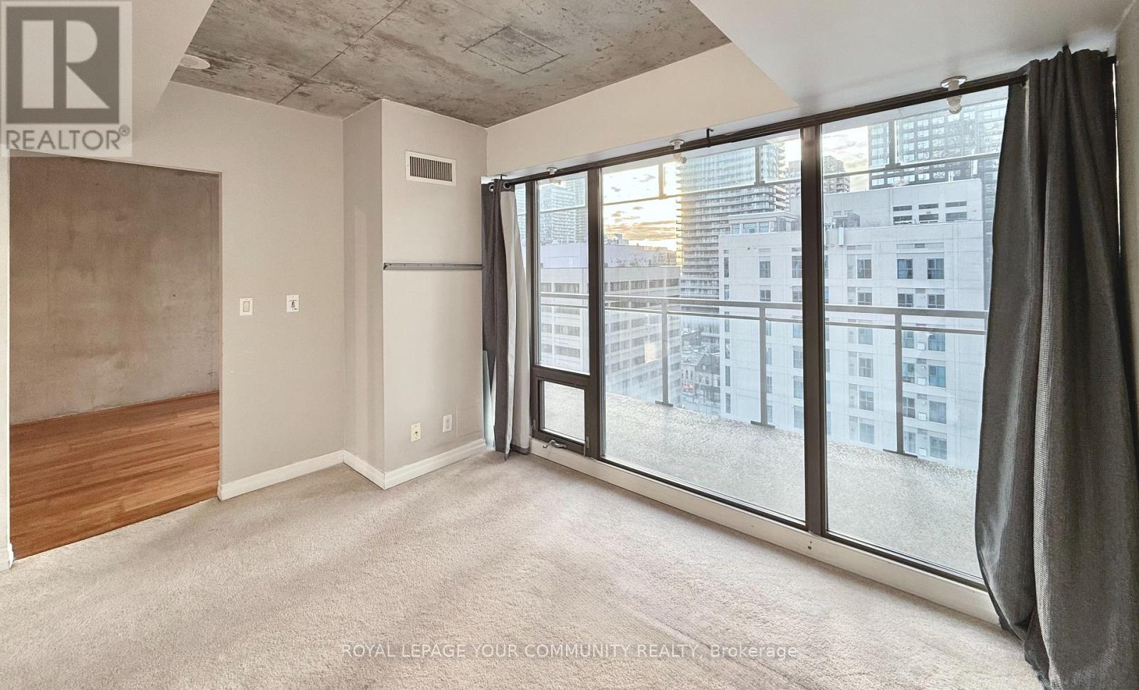 1305 - 22 Wellesley Street, Toronto (Church-Yonge Corridor), Ontario  M4Y 1G3 - Photo 12 - C12674444