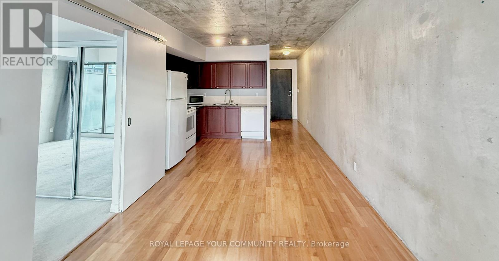 1305 - 22 Wellesley Street, Toronto (Church-Yonge Corridor), Ontario  M4Y 1G3 - Photo 6 - C12674444