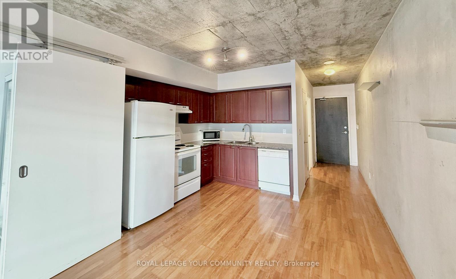 1305 - 22 Wellesley Street, Toronto (Church-Yonge Corridor), Ontario  M4Y 1G3 - Photo 7 - C12674444