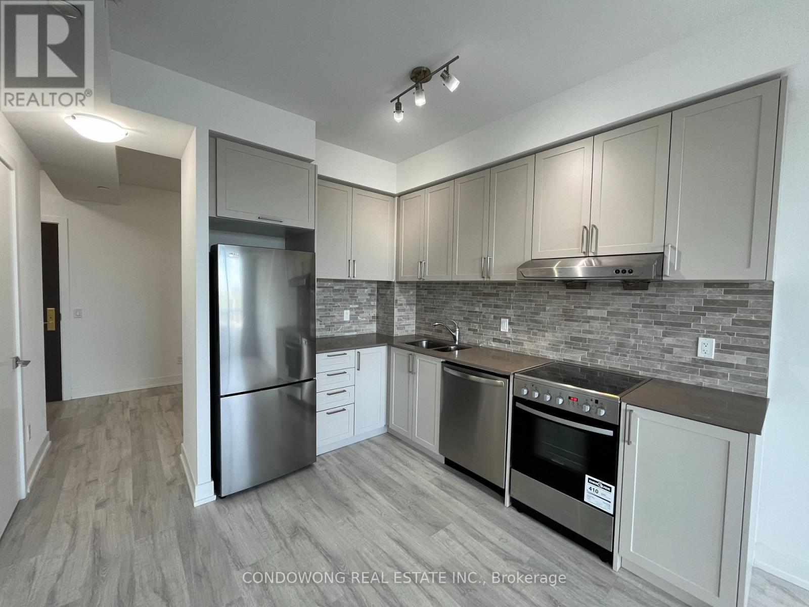 627w - 268 Buchanan Drive, Markham, Ontario  L3R 8G9 - Photo 3 - N12674462