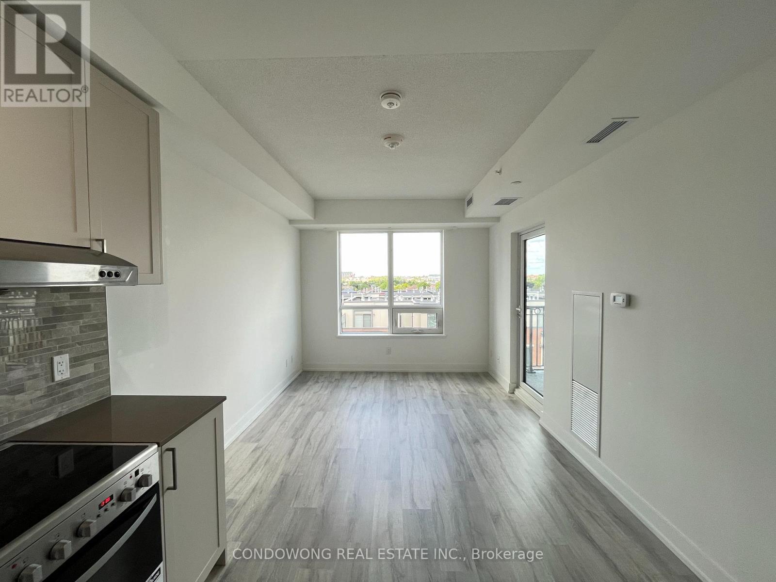 627w - 268 Buchanan Drive, Markham, Ontario  L3R 8G9 - Photo 5 - N12674462