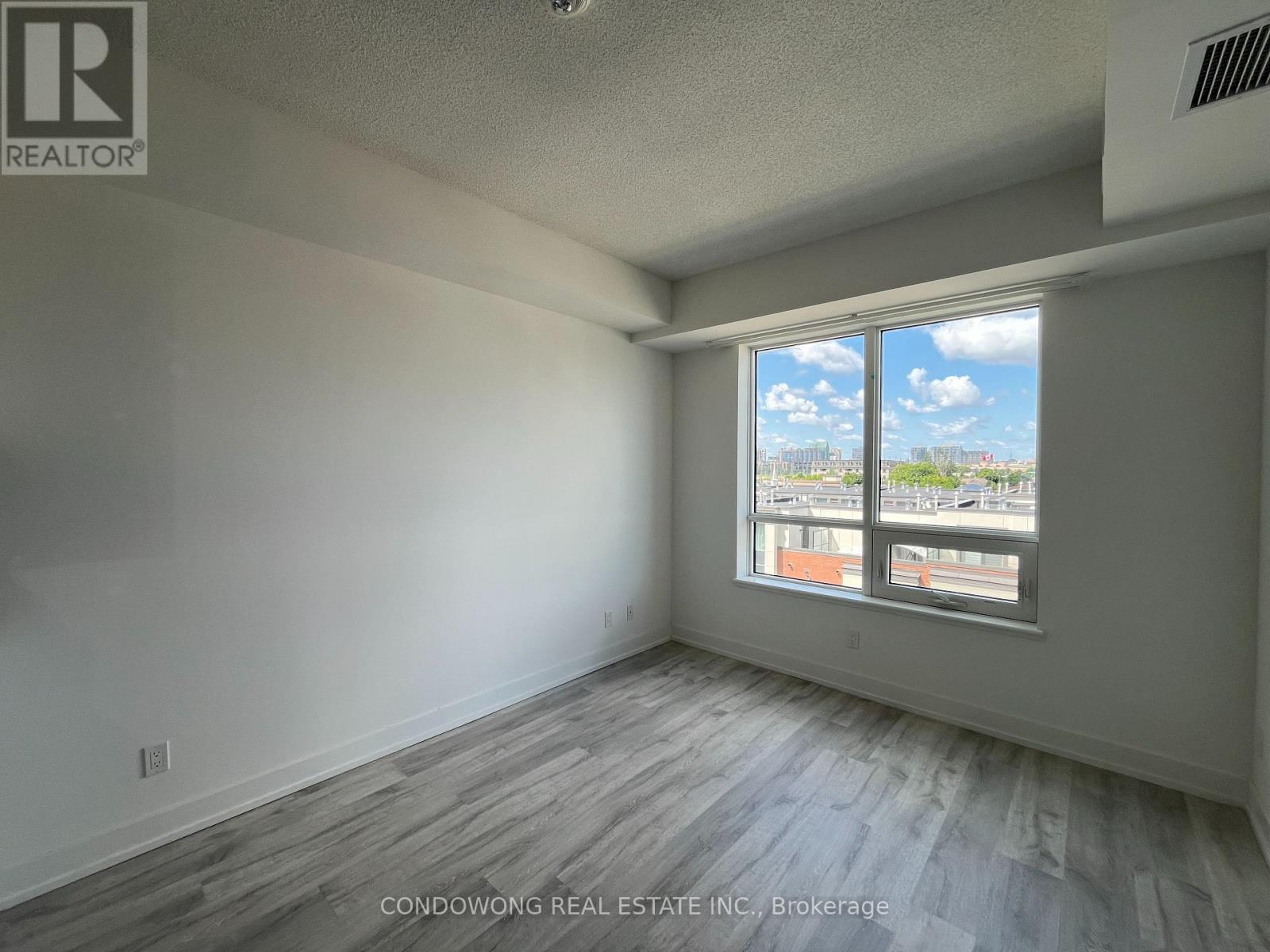 627w - 268 Buchanan Drive, Markham, Ontario  L3R 8G9 - Photo 8 - N12674462