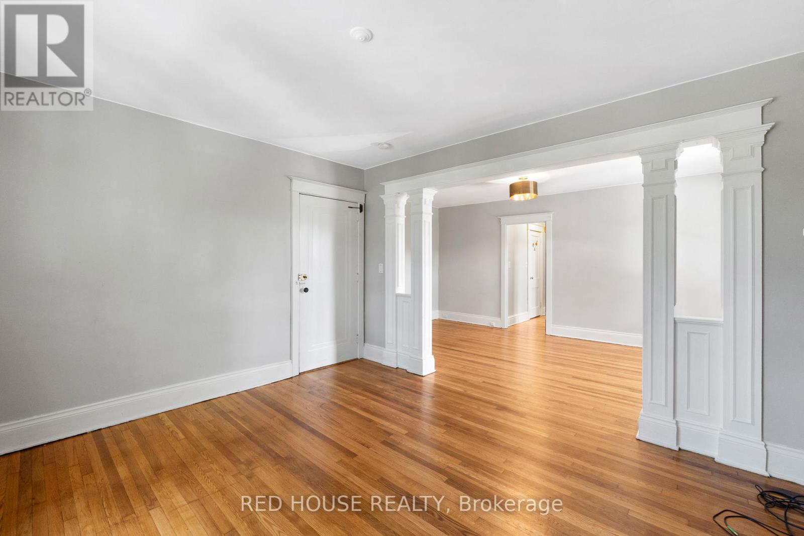 Unit 6 - 55 Balsam Avenue S, Hamilton, Ontario  L8M 3A9 - Photo 9 - X12674466