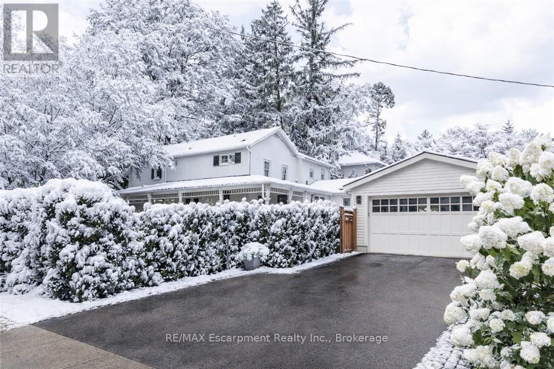 212 King Street, Oakville, Ontario  L6J 1B5 - Photo 2 - W12674496