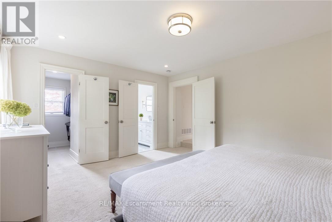 212 King Street, Oakville, Ontario  L6J 1B5 - Photo 21 - W12674496