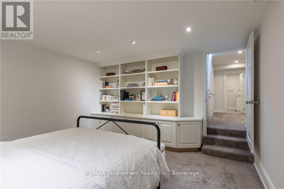 212 King Street, Oakville, Ontario  L6J 1B5 - Photo 29 - W12674496