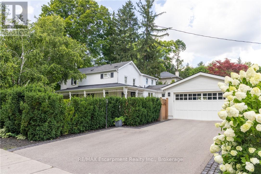 212 King Street, Oakville, Ontario  L6J 1B5 - Photo 3 - W12674496