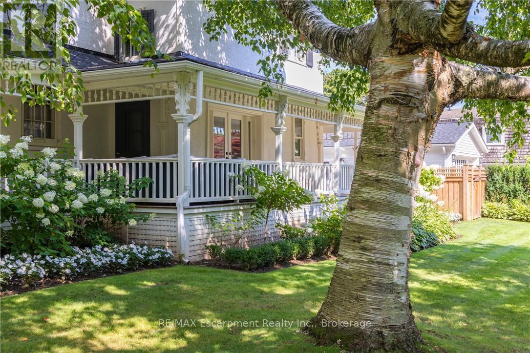 212 King Street, Oakville, Ontario  L6J 1B5 - Photo 7 - W12674496