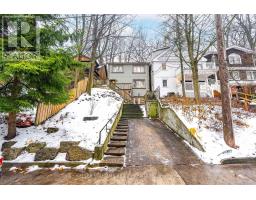 122A NEVILLE PARK BOULEVARD, Toronto, Ontario