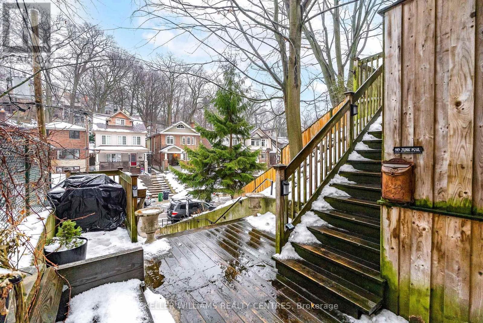 122a Neville Park Boulevard, Toronto, Ontario  M4E 3P8 - Photo 5 - E12674206