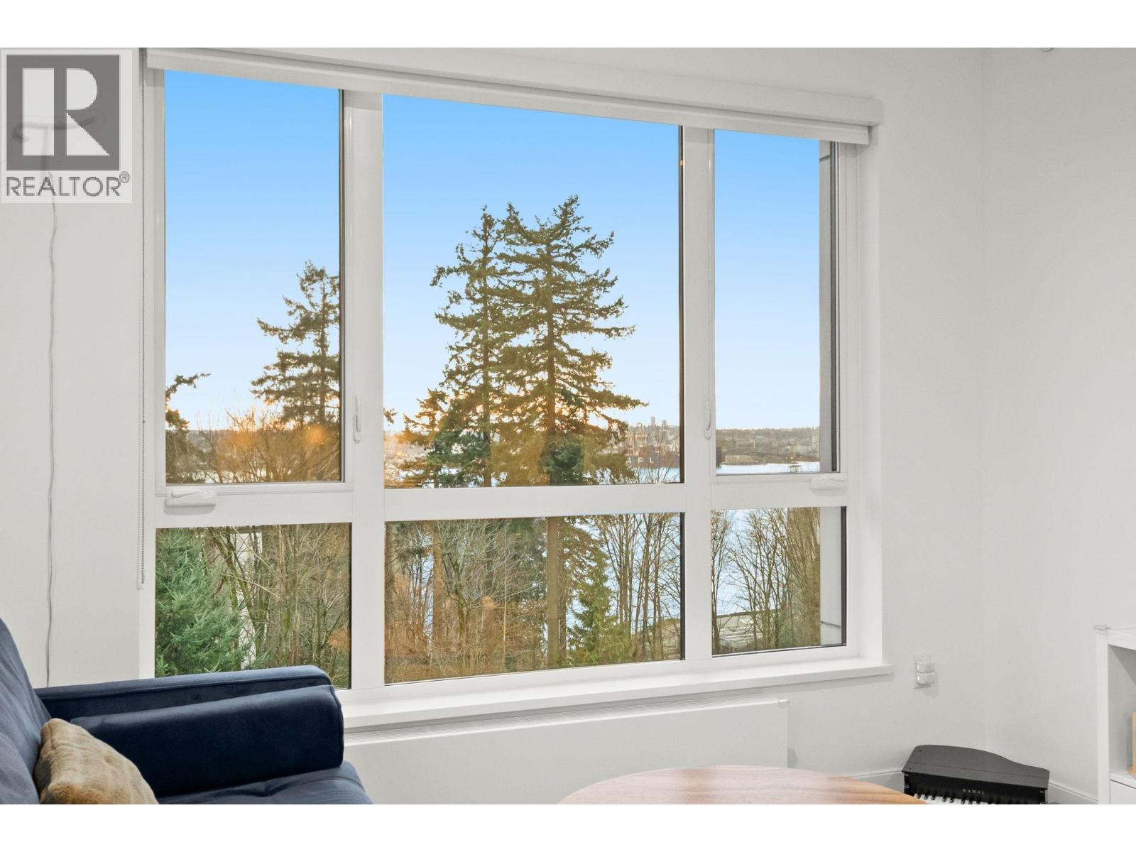 304 707 E 3rd Street, North Vancouver, British Columbia  V7L 1G8 - Photo 5 - R3077048