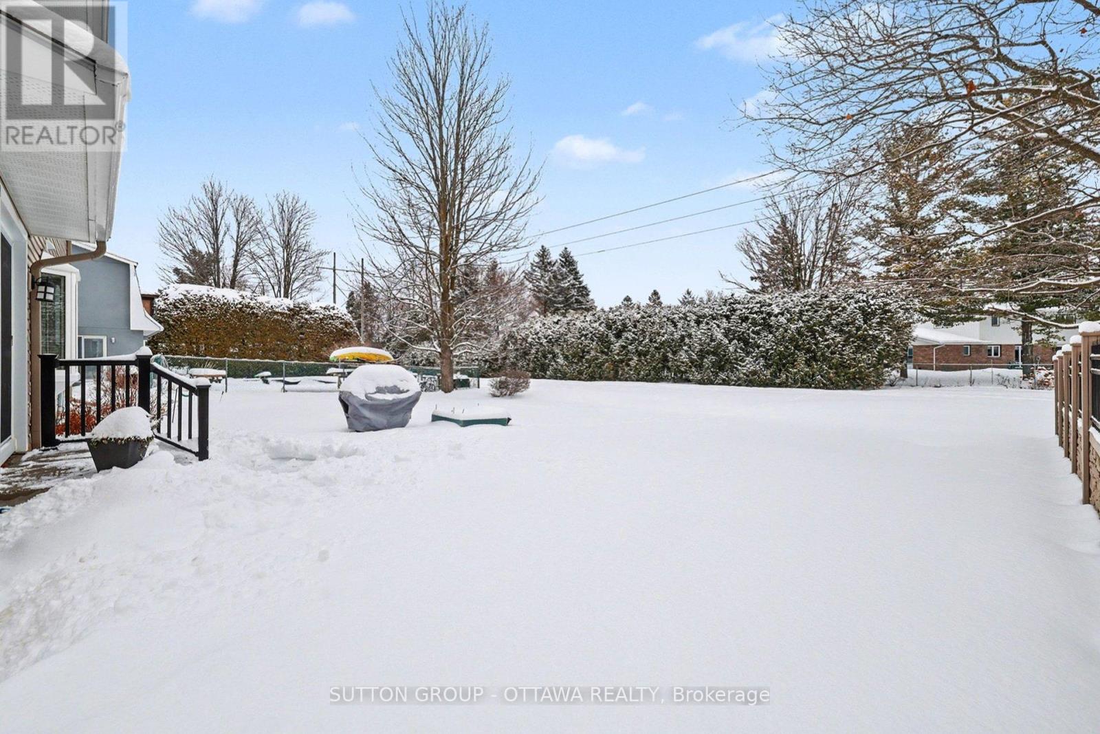 265 Mcclellan Road, Ottawa, Ontario  K2H 8N7 - Photo 4 - X12674514