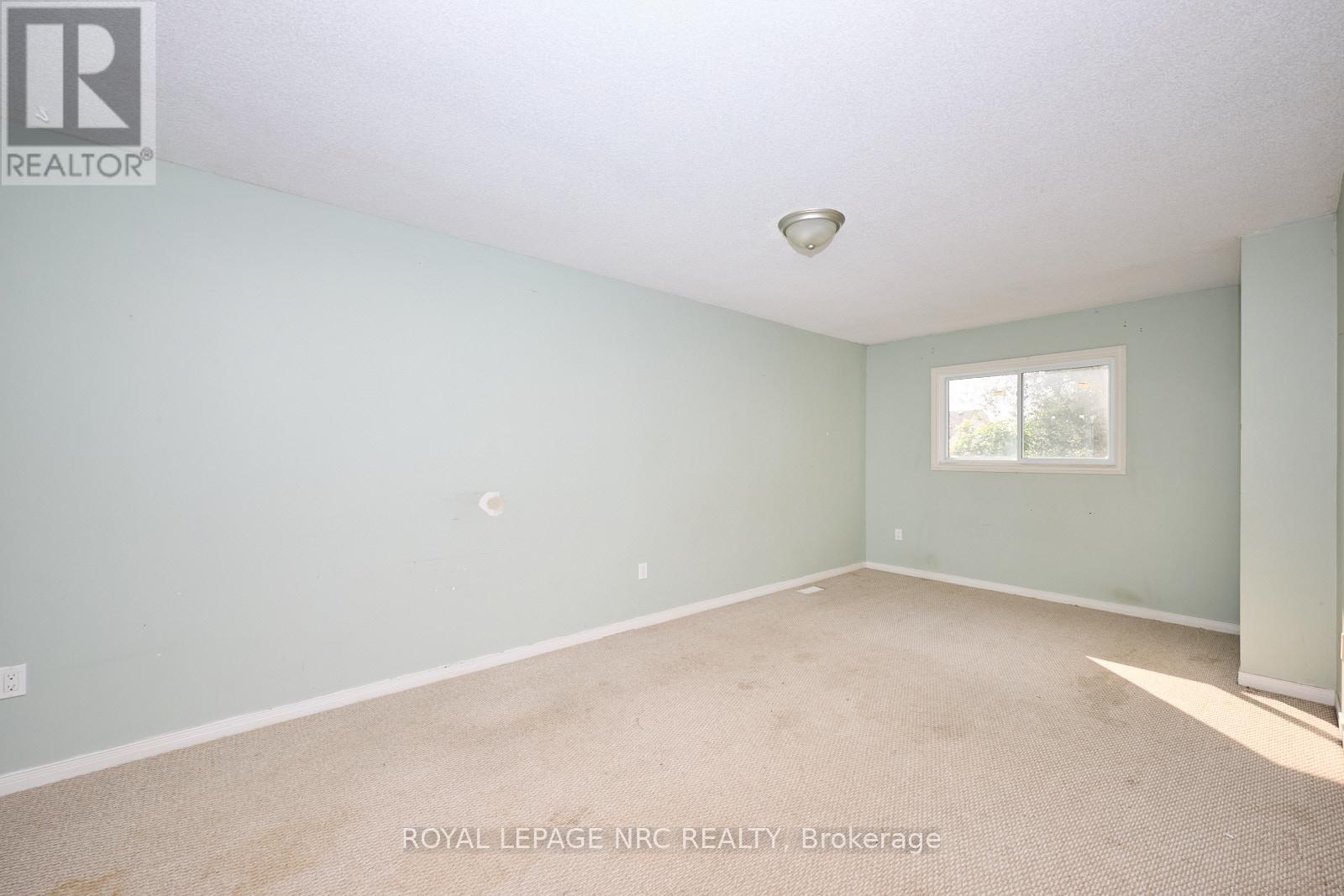 14 Buss Court, Thorold, Ontario  L2V 5B1 - Photo 13 - X12674492