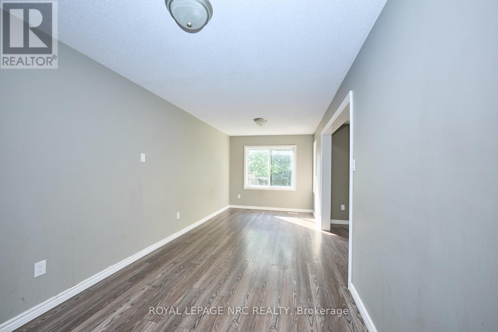 14 Buss Court, Thorold, Ontario  L2V 5B1 - Photo 7 - X12674492