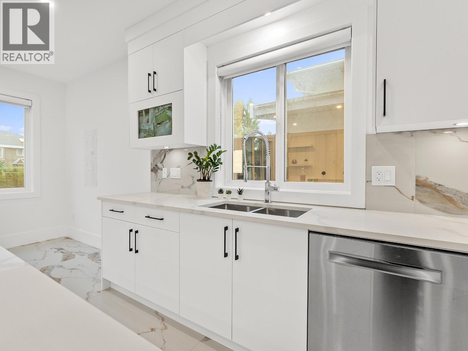 10655 No. 1 Road, Richmond, British Columbia  V7E 2E8 - Photo 15 - R3077273