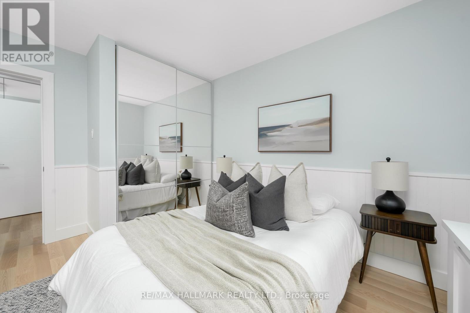 26 Hutton Avenue, Toronto (East York), Ontario  M4C 3L3 - Photo 19 - E12674548