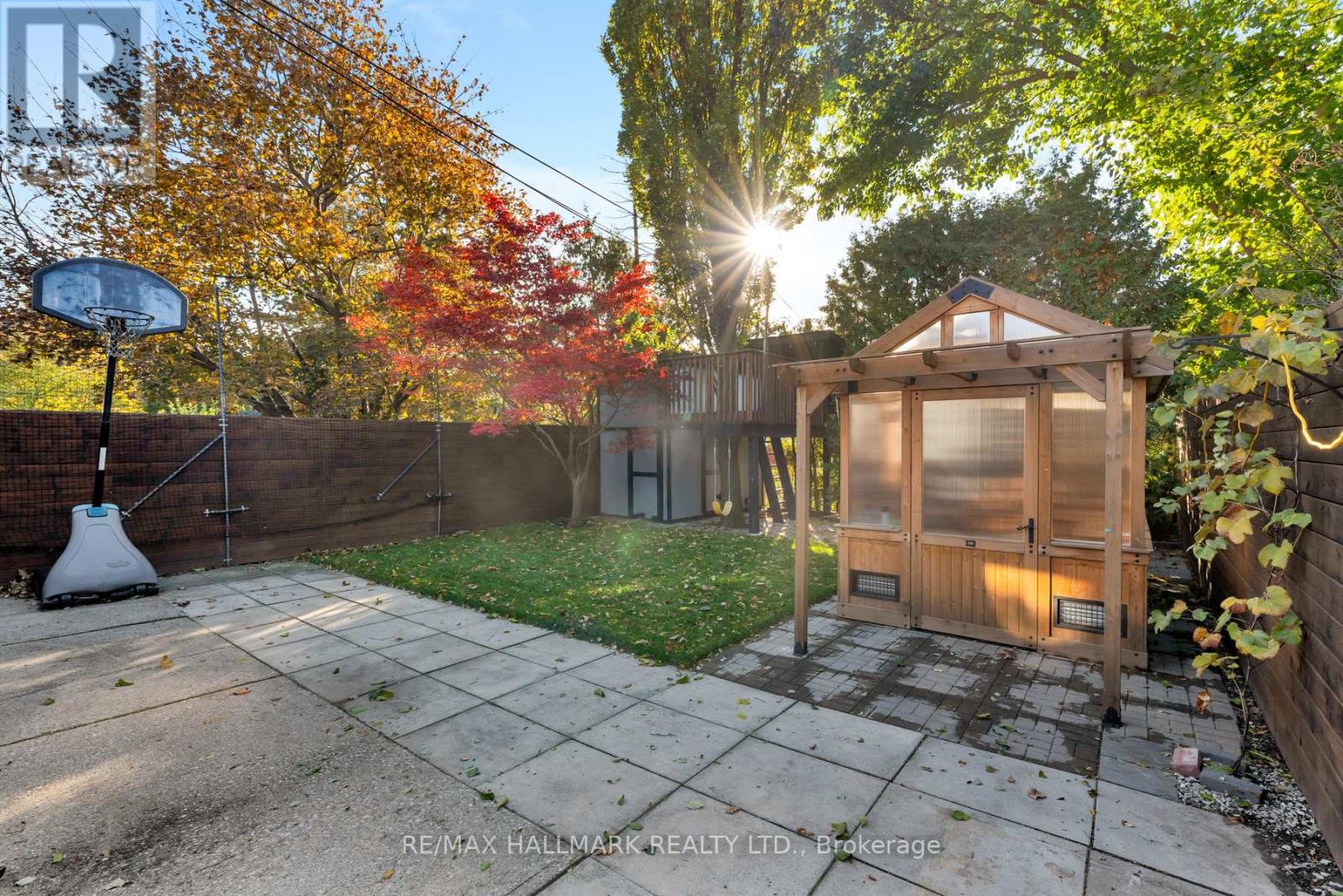 26 Hutton Avenue, Toronto (East York), Ontario  M4C 3L3 - Photo 37 - E12674548