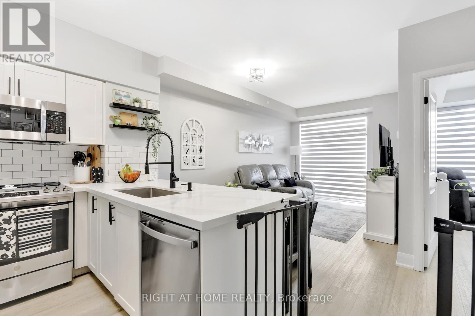 106 - 4700 Highway 7 S, Vaughan, Ontario  L4L 0B4 - Photo 7 - N12674524