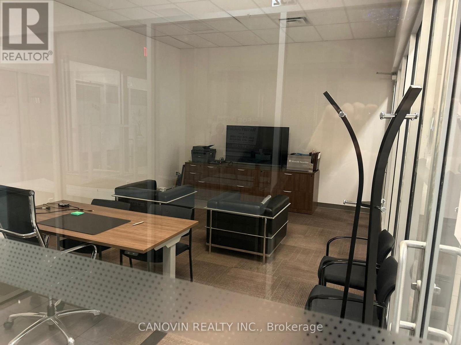 242 - 7163 Yonge Street, Markham, Ontario  L3T 0C6 - Photo 3 - N12674554