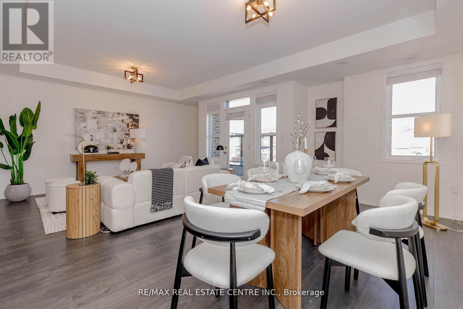 112 Burnhamthorpe Road E, Oakville, Ontario  L6H 0X8 - Photo 16 - W12674486