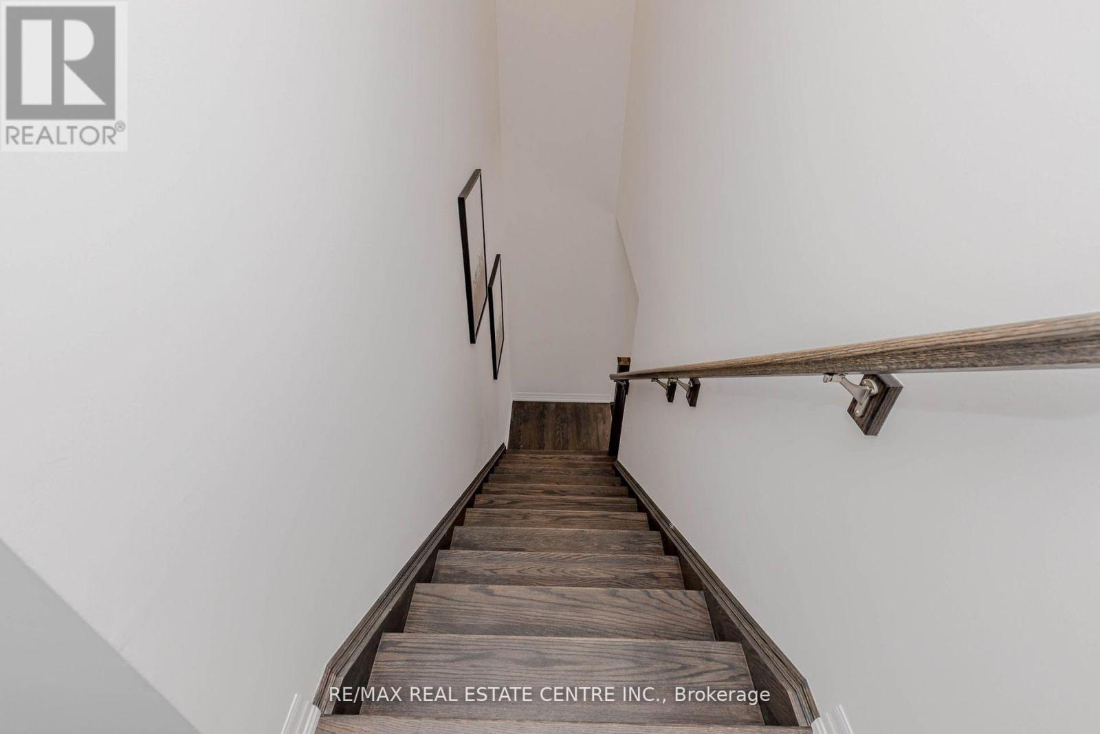 112 Burnhamthorpe Road E, Oakville, Ontario  L6H 0X8 - Photo 24 - W12674486