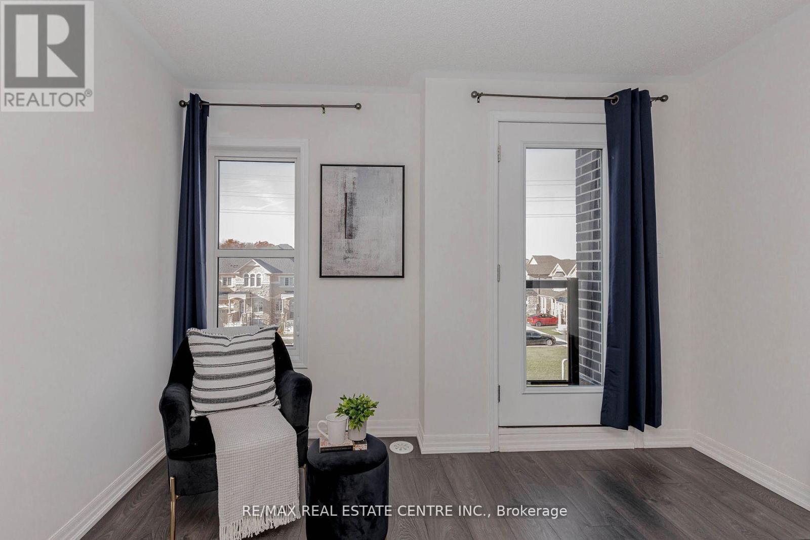 112 Burnhamthorpe Road E, Oakville, Ontario  L6H 0X8 - Photo 27 - W12674486