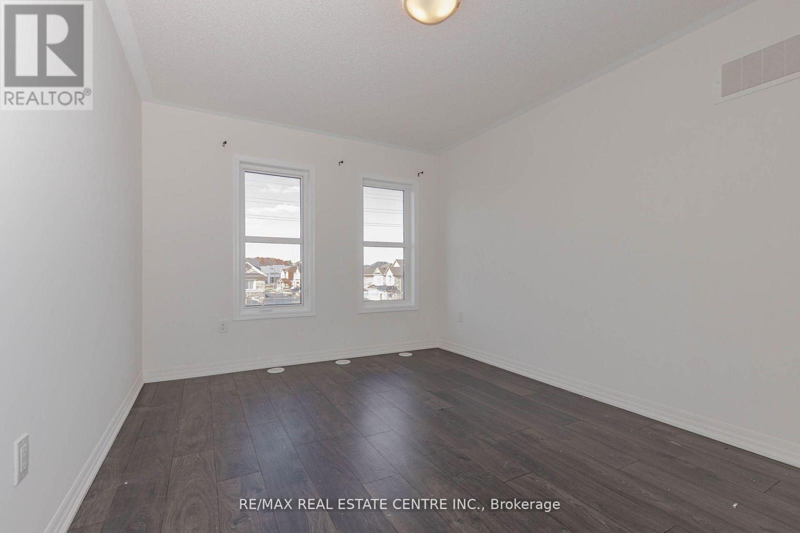 112 Burnhamthorpe Road E, Oakville, Ontario  L6H 0X8 - Photo 30 - W12674486