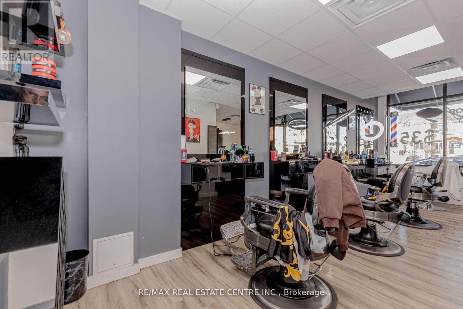 112 Burnhamthorpe Road E, Oakville, Ontario  L6H 0X8 - Photo 41 - W12674486