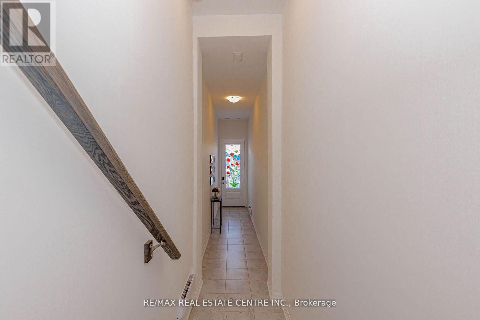 112 Burnhamthorpe Road E, Oakville, Ontario  L6H 0X8 - Photo 7 - W12674486